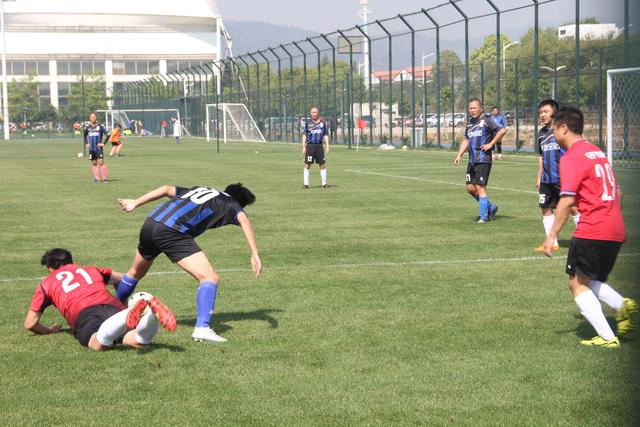 官宣：爵士正式签下米尔斯 合同为1年330万