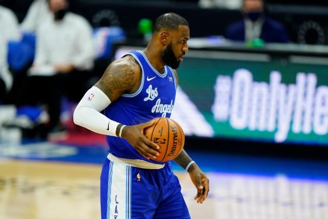 布莱克尼40+11同曦力克四川 北控送宁波11连败