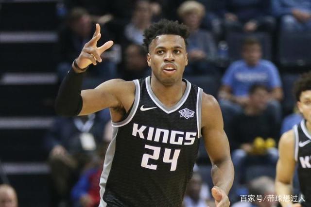 猛龙大胜篮网止3连败 瓦格纳22分魔术力克骑士